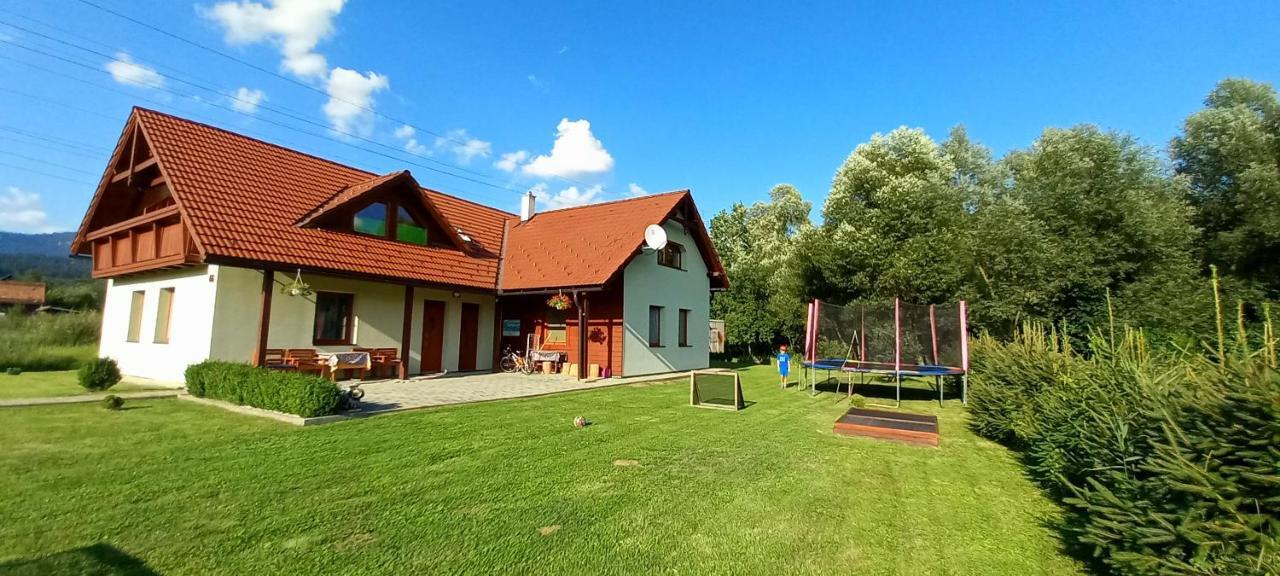 Ubytovanie U Huberta Bešeňová Екстериор снимка